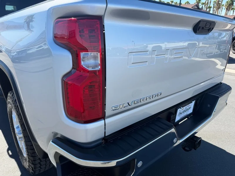 Used 2023 Silver Ice Metallic Chevrolet LT image 26