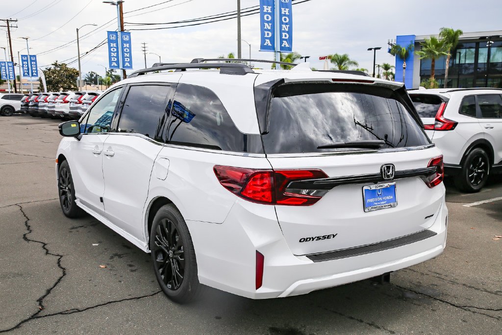 New 2026 Platinum White Pearl Honda Sport-L image 4