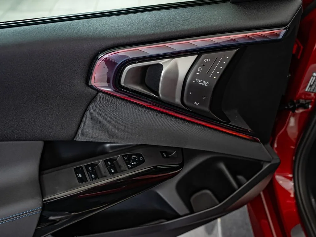 New 2026 Vegas Red Metallic BMW 30 xDrive image 17
