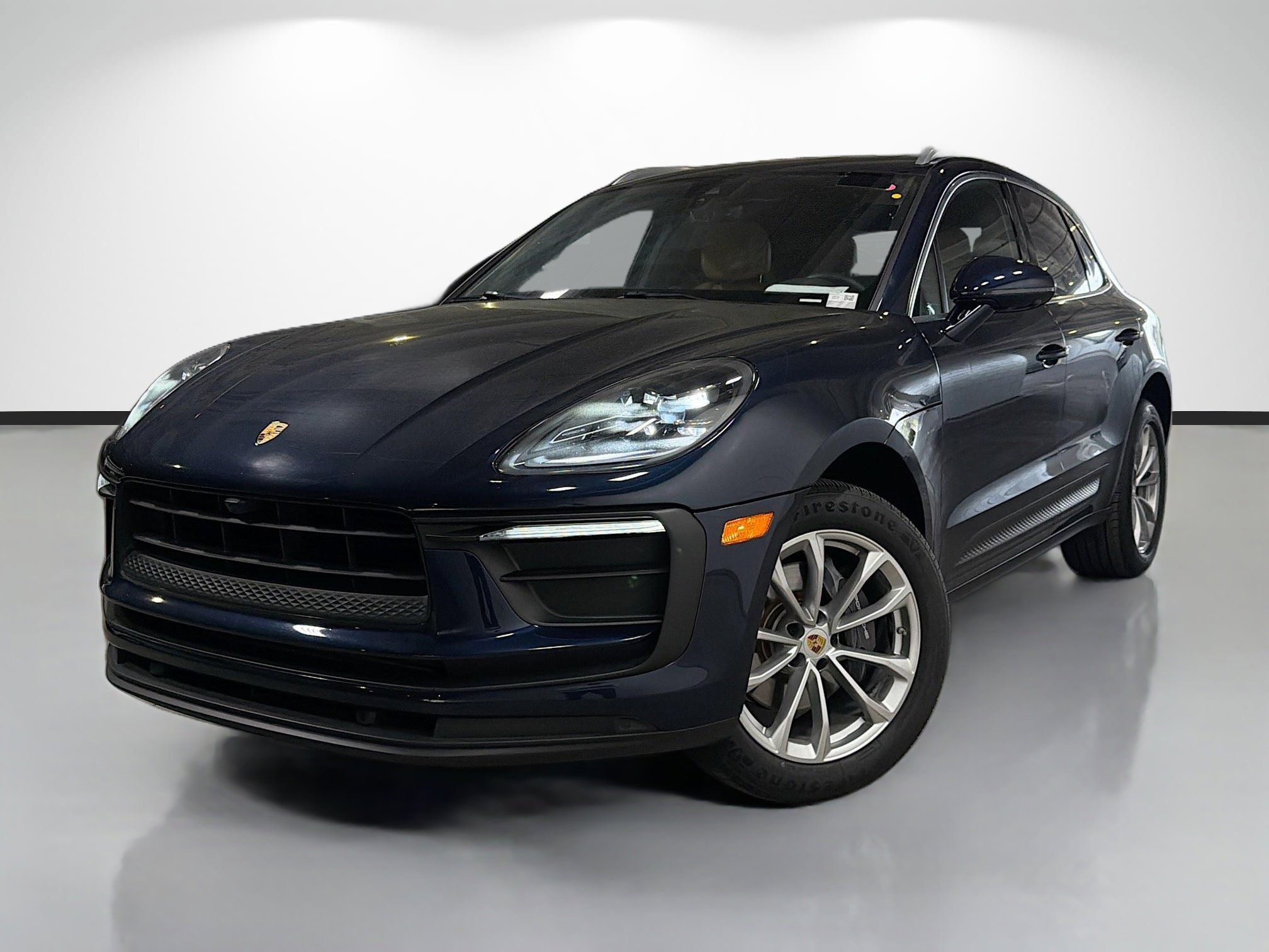 2022 Porsche Macan Base