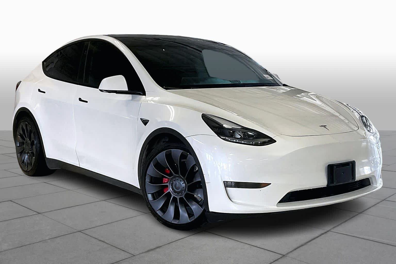 Used 2024 Tesla Model Y Performance with VIN 7SAYGDEF7RA287726 for sale in Arlington, TX