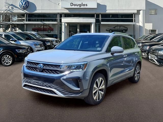 2023 Volkswagen Taos 1.5T SE 4Motion's photo