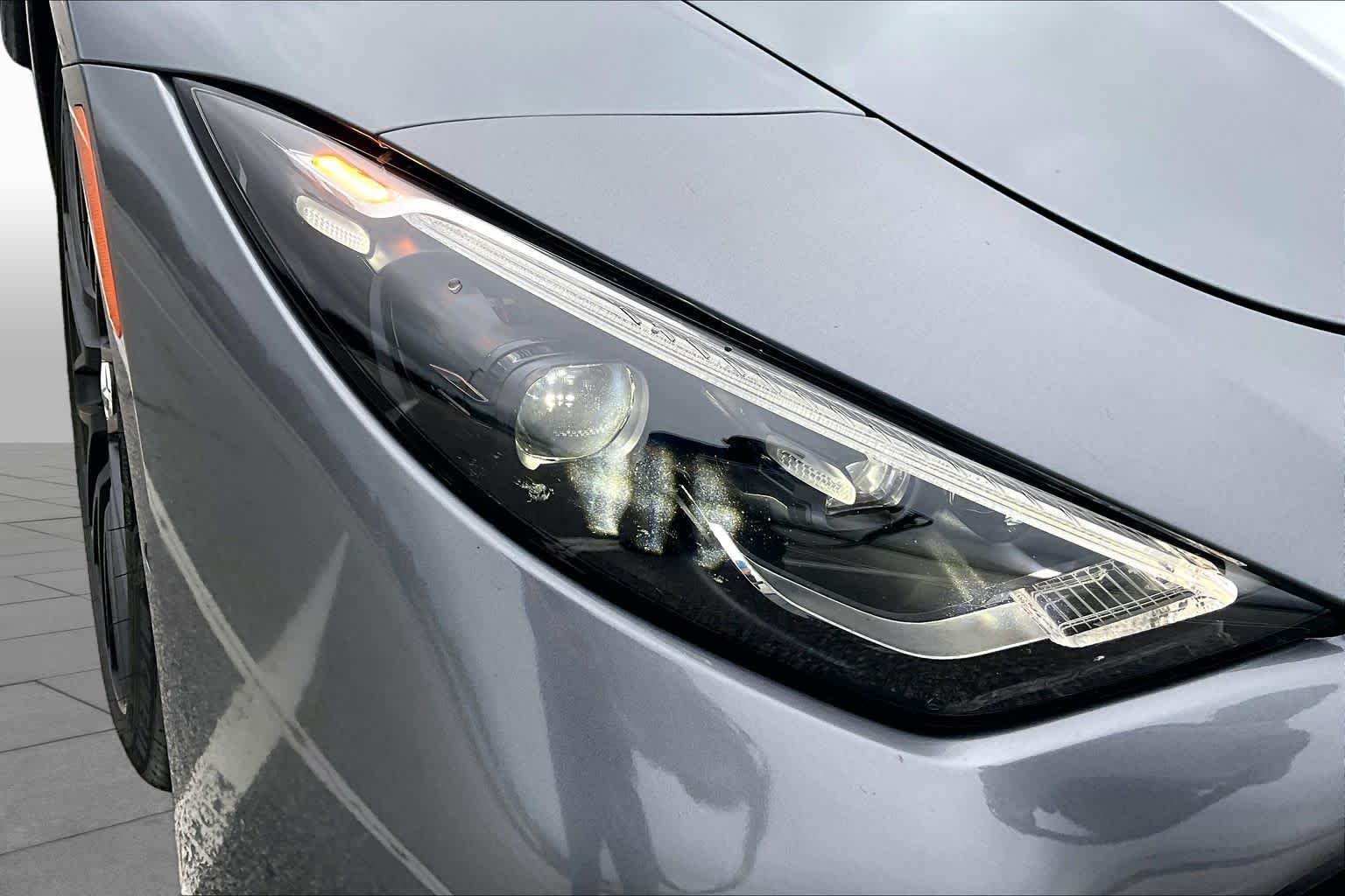Used 2022 Selenite Grey Metallic Mercedes-Benz AMG® SL 63 image 28