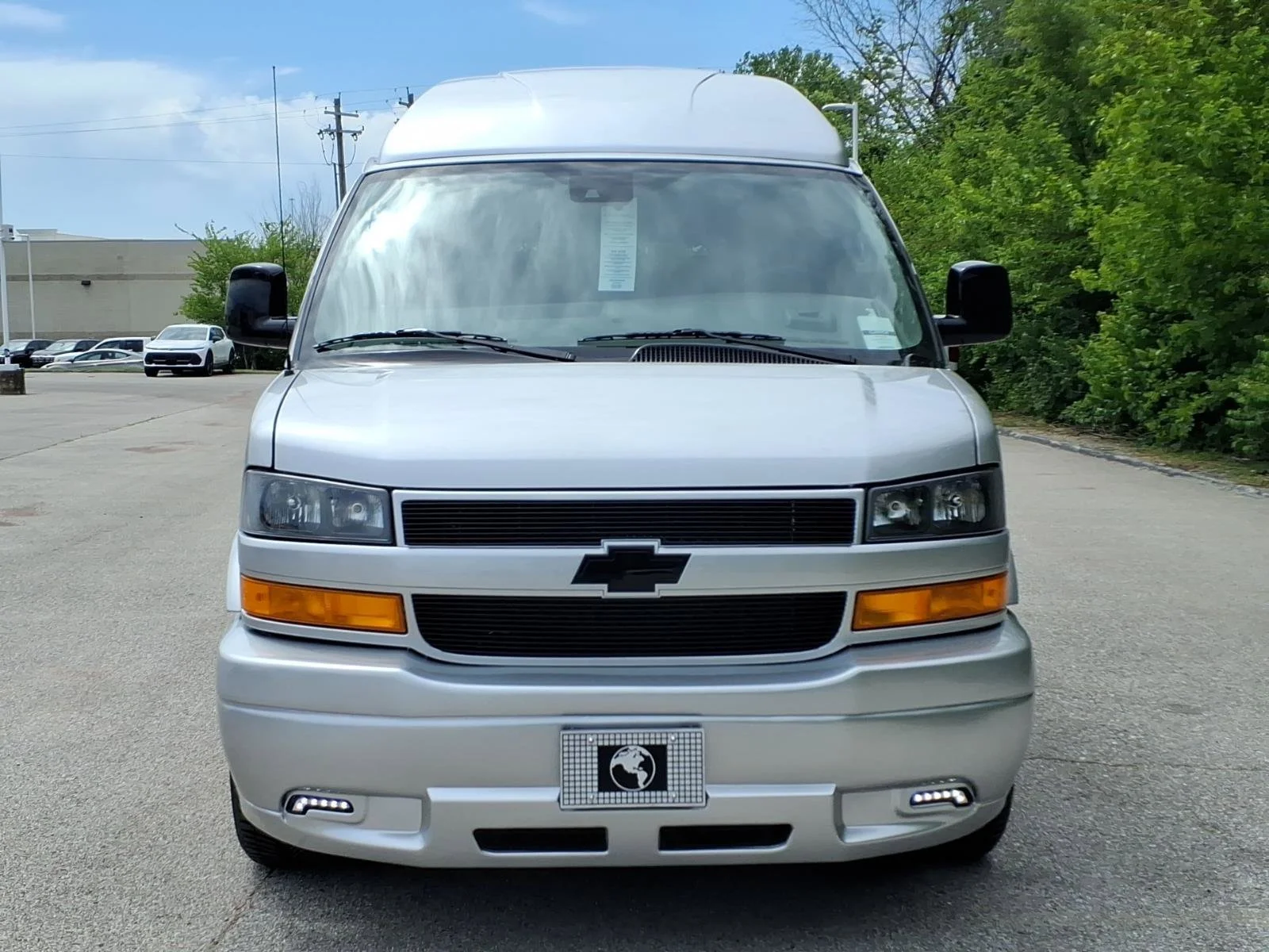 New 2026 Silver Ice Metallic Chevrolet WT image 31