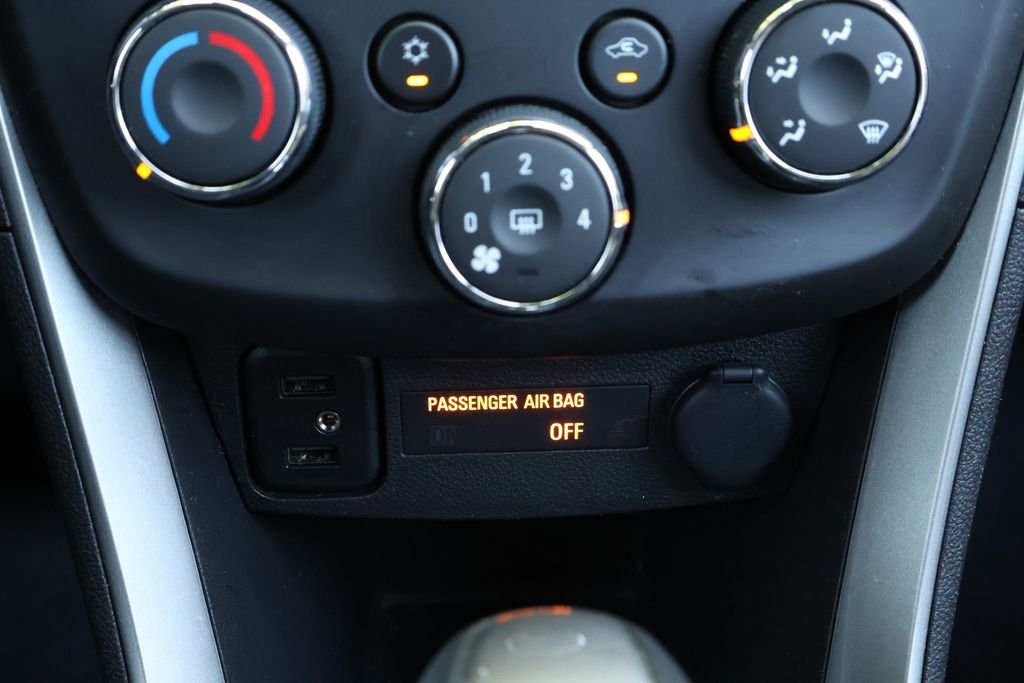 2022 Chevrolet Trax LT - Photo 21
