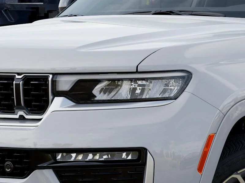 New 2026 Bright White Clear-Coat Exterior Paint Jeep Summit image 10