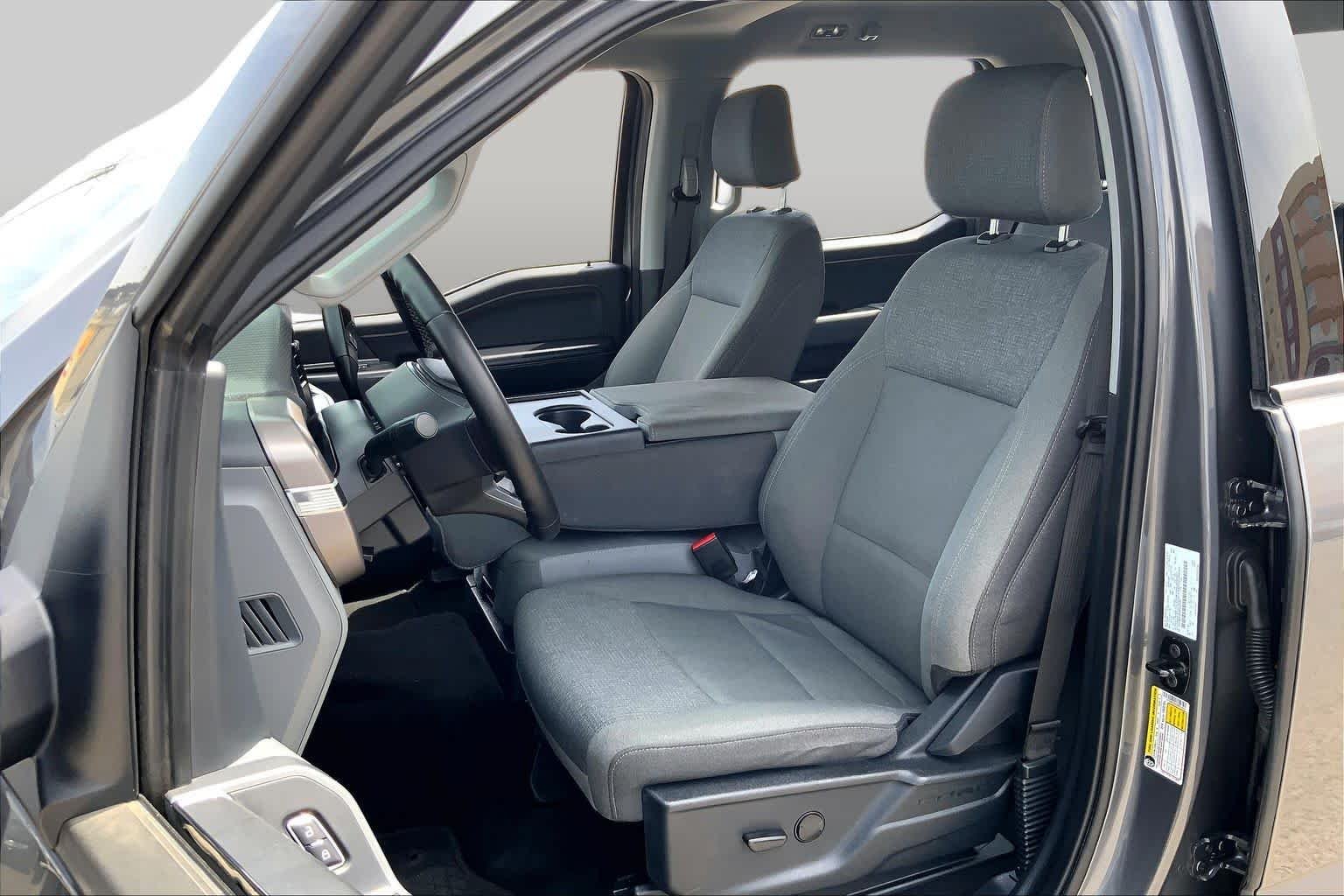 Used 2025 Carbonized Gray Metallic Ford XLT image 8