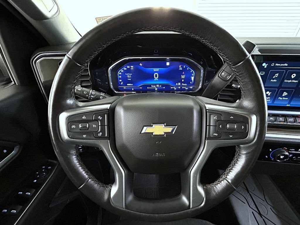 Used 2023 SUMMIT WHITE Chevrolet LT image 11