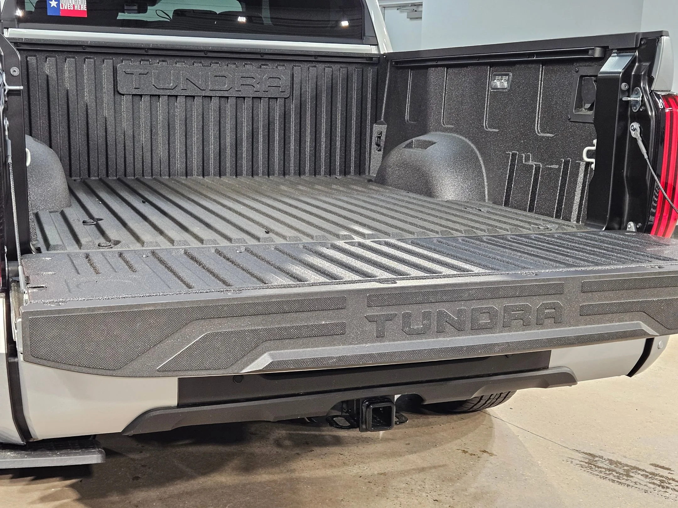 2026 Toyota Tundra SR5 - Photo 21