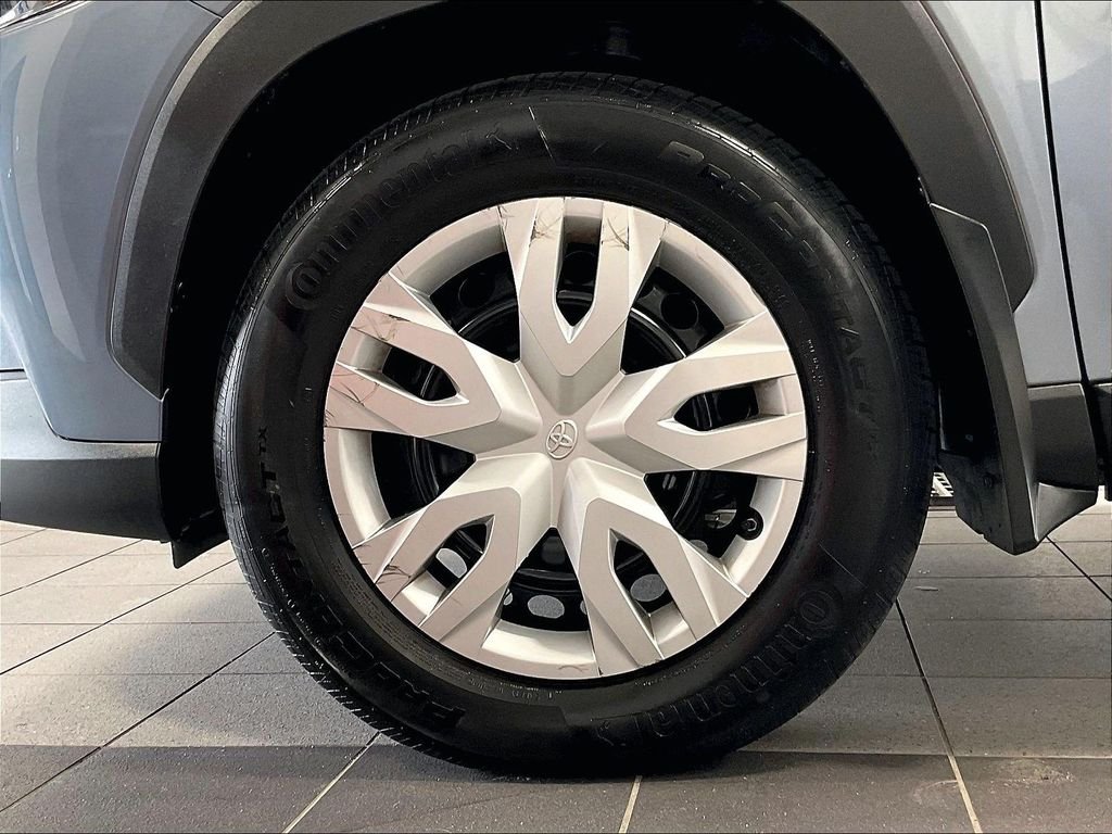 Used 2025 Celestite Toyota L image 7