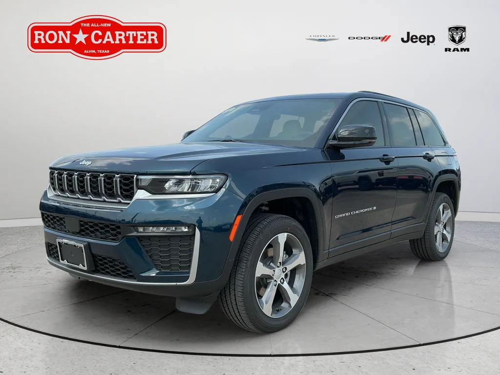 New 2026 Fathom Blue Pearl-Coat Exterior Paint Jeep Limited image 3