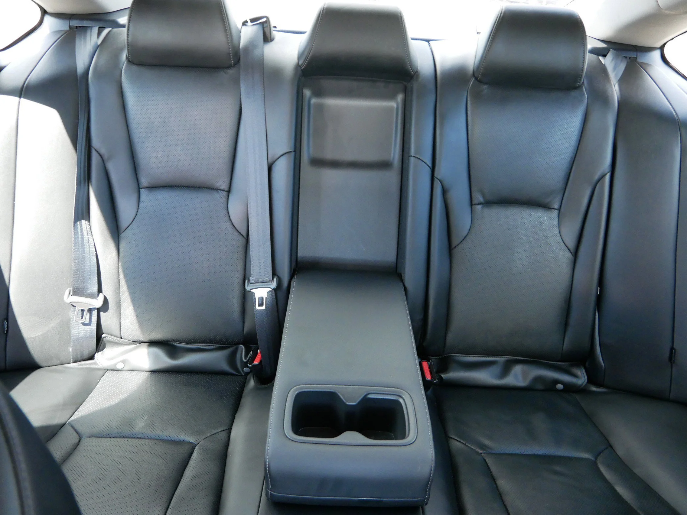 Used 2025 Platinum White Pearl Honda Touring image 13