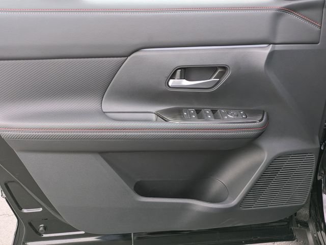 New 2026 Super Black Nissan SR image 18