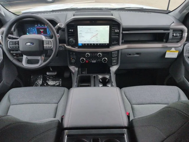 New 2026 Oxford White Ford XLT image 15