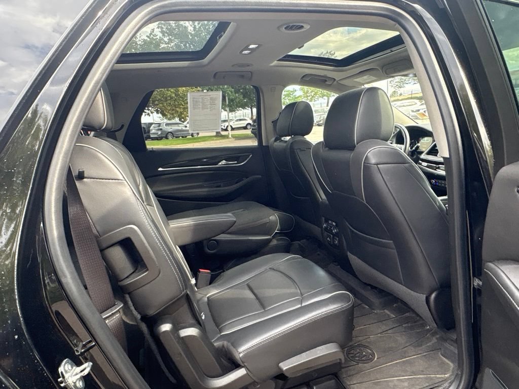 Used 2019 Includes Spectra Gray lower exterior accent color.) Buick Avenir image 24