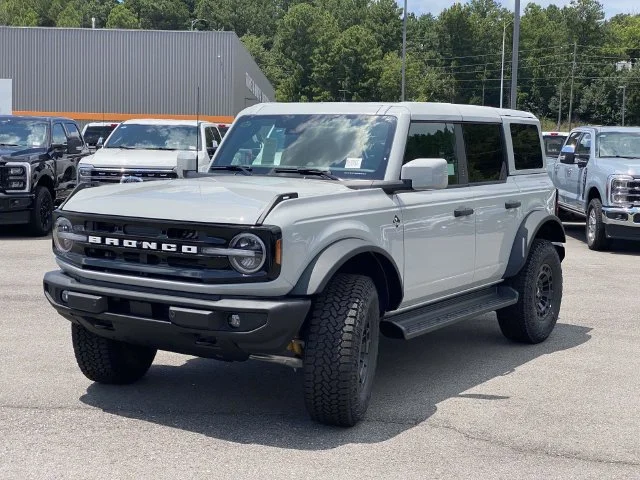 New 2026 White Ford Outer Banks image 6