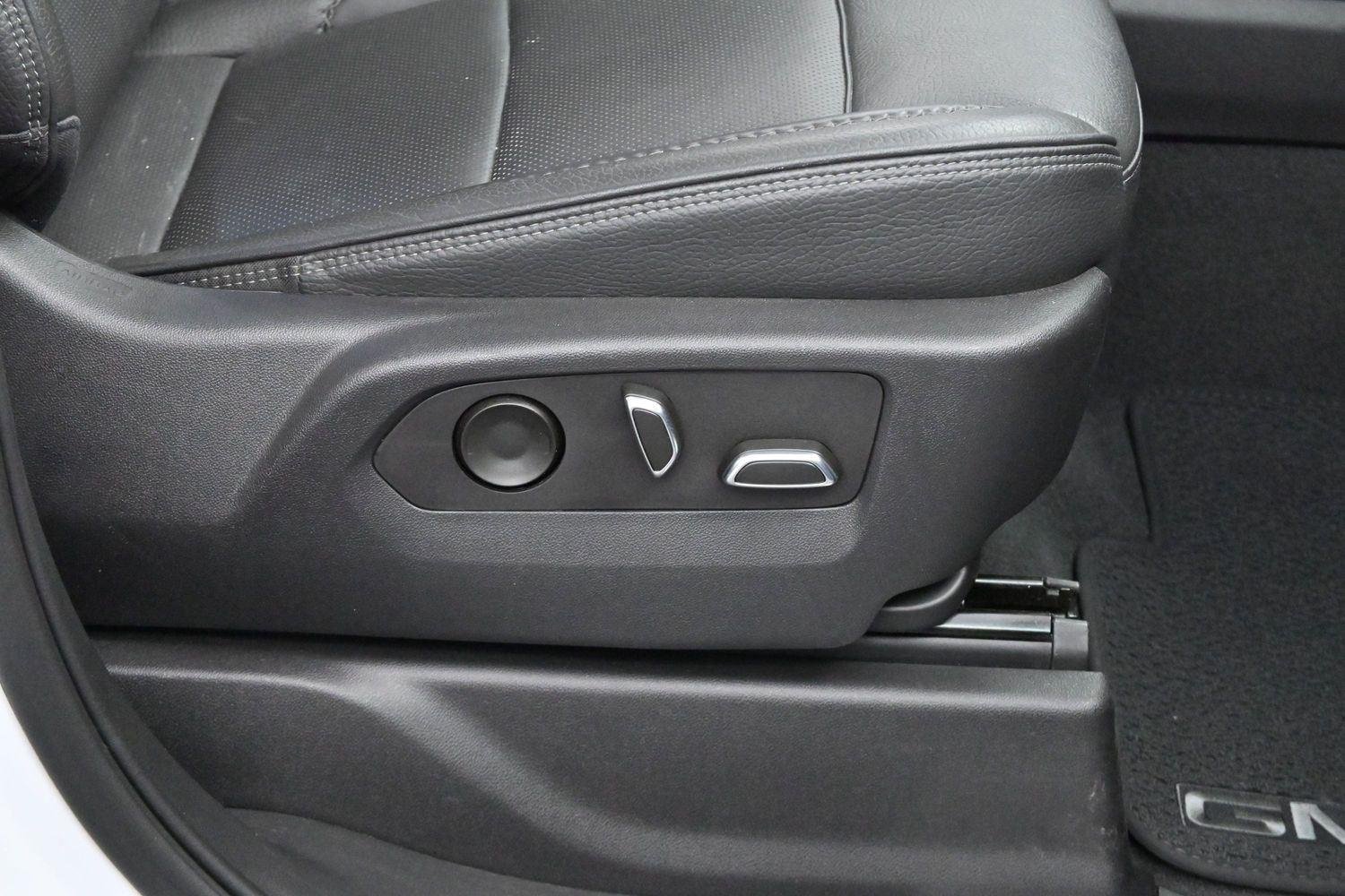 Used 2023 Summit White GMC Denali image 35