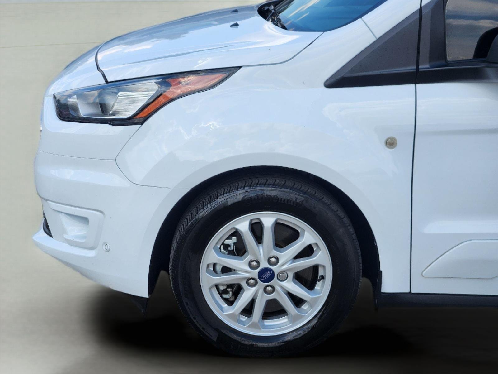 Used 2023 Frozen White Ford XLT image 8
