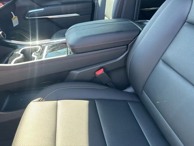 New 2026 Gray Chevrolet Z71 image 17