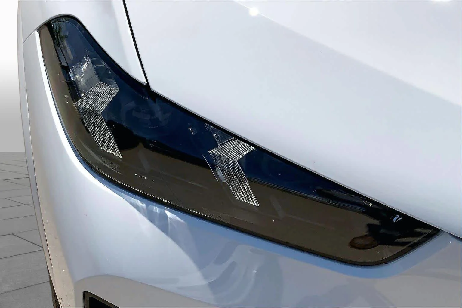 New 2026 Alpine White BMW xDrive50e image 13