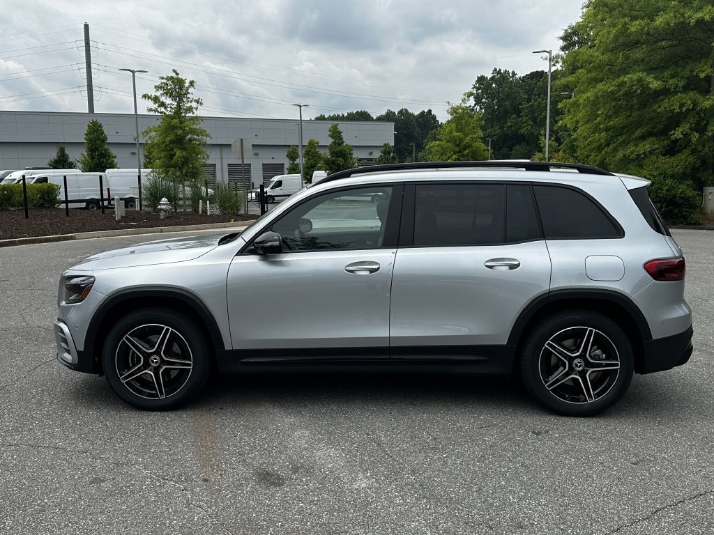 New 2026 Cirrus Silver Metallic Mercedes-Benz GLB 250 image 43