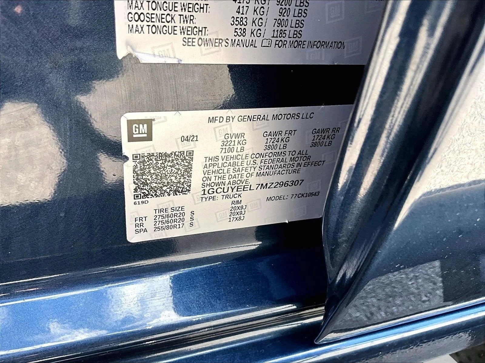 Used 2021 Northsky Blue Metallic Chevrolet RST image 30
