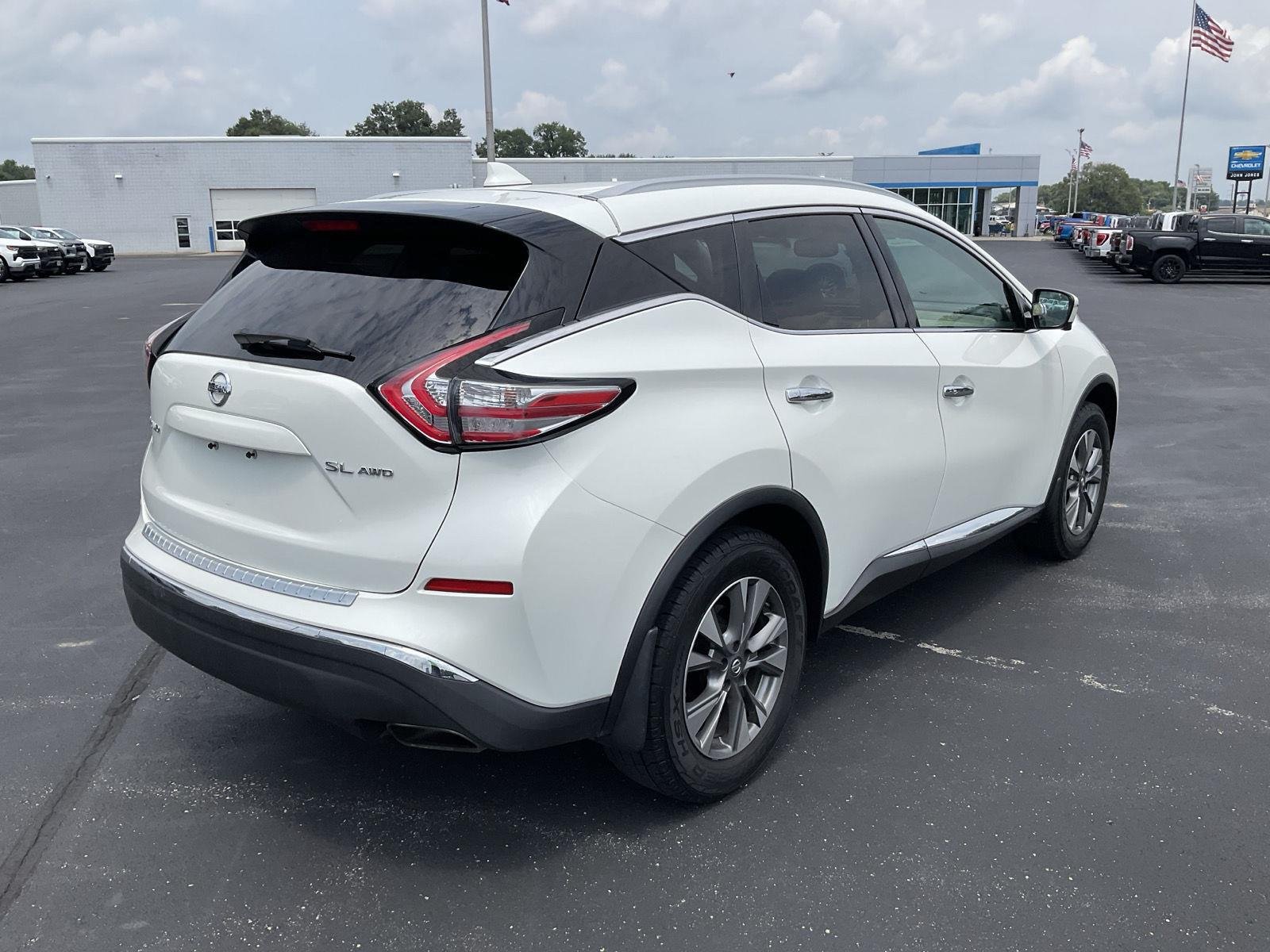 Used 2017 Pearl White Nissan SL image 6
