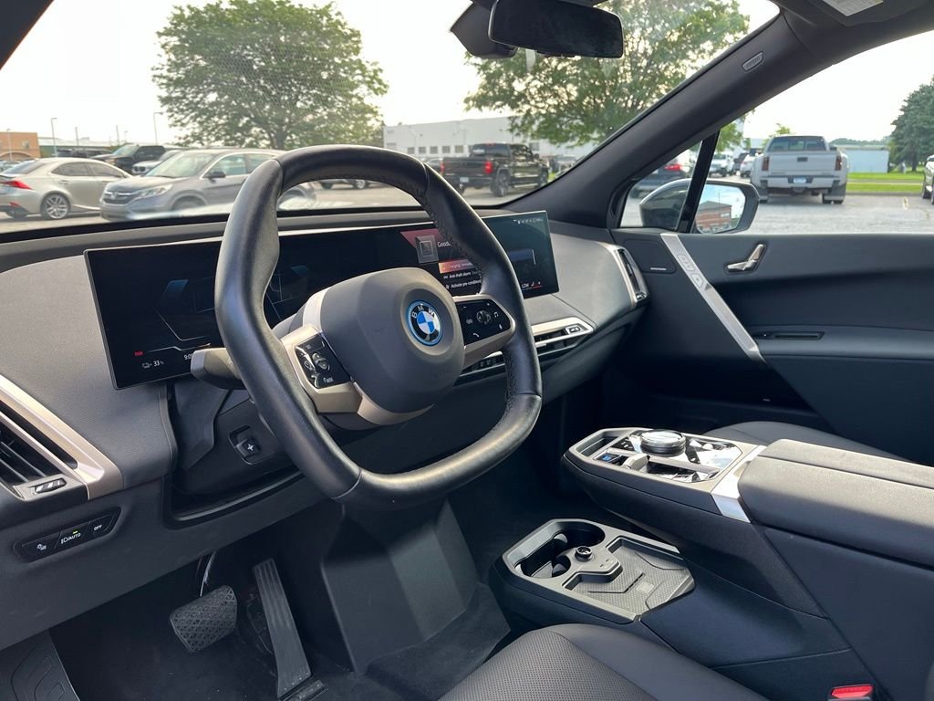Certified Used 2024 Gray BMW xDrive50 image 16