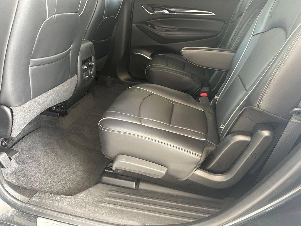 Used 2019 Includes Pitch Dark Night lower exterior accent color.) Buick Avenir image 31
