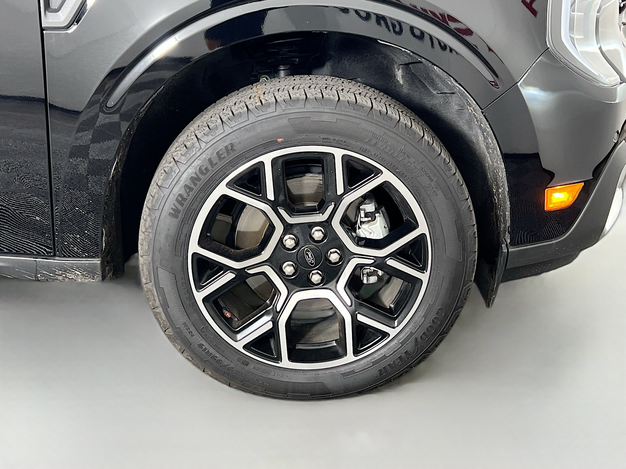 Used 2026 Black Ford LARIAT image 37
