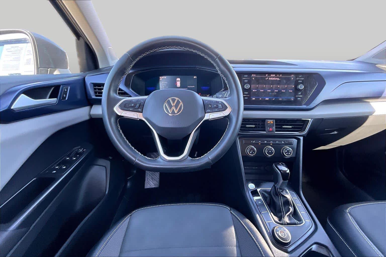 Used 2022 Platinum Gray Metallic Volkswagen SE image 6