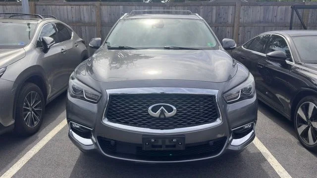 Used 2019 Graphite Shadow INFINITI LUXE image 12