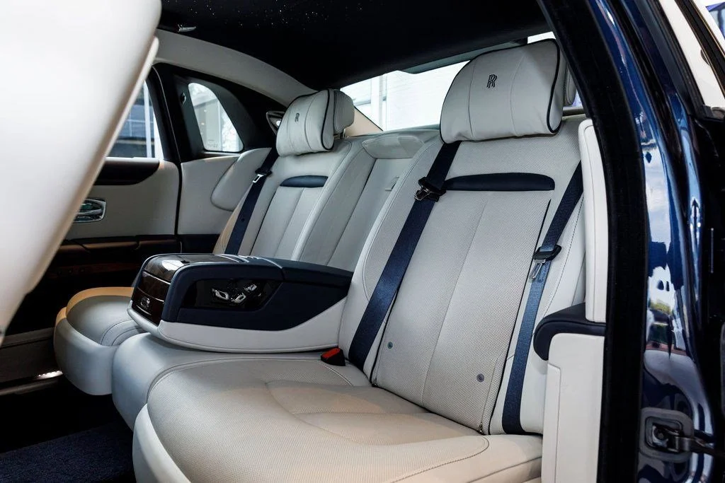 Used 2021 Midnight Sapphire Rolls-Royce  image 34