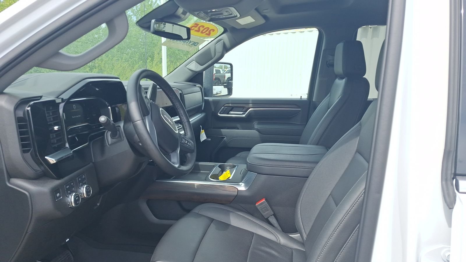 Used 2025 White GMC SLT image 11