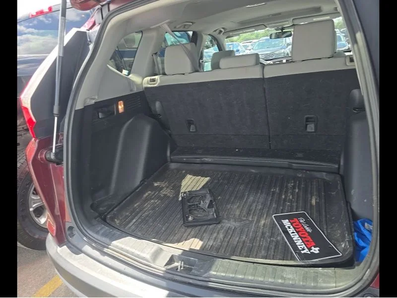 Used 2018 Basque Red Pearl II Honda EX image 10