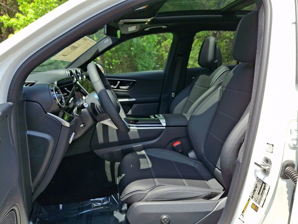 New 2026 Polar White Mercedes-Benz GLC 300 image 26