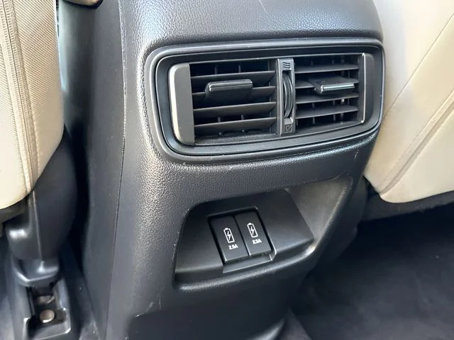 Used 2019 White Honda EX image 20