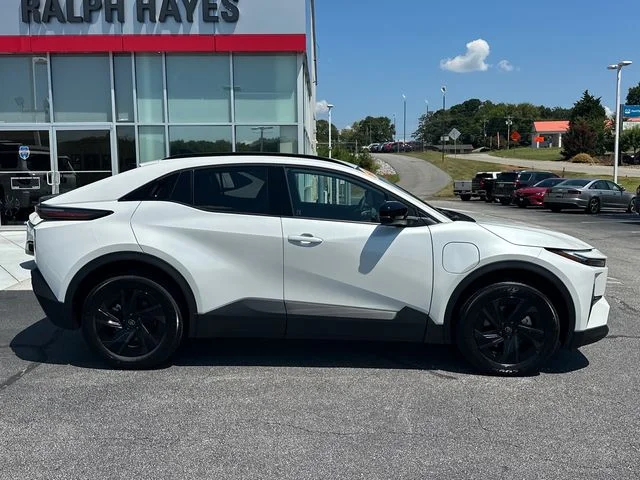 Used 2026 Toyota C-HR SE with VIN JTMAAAAD1TJ007028 for sale in Anderson, SC