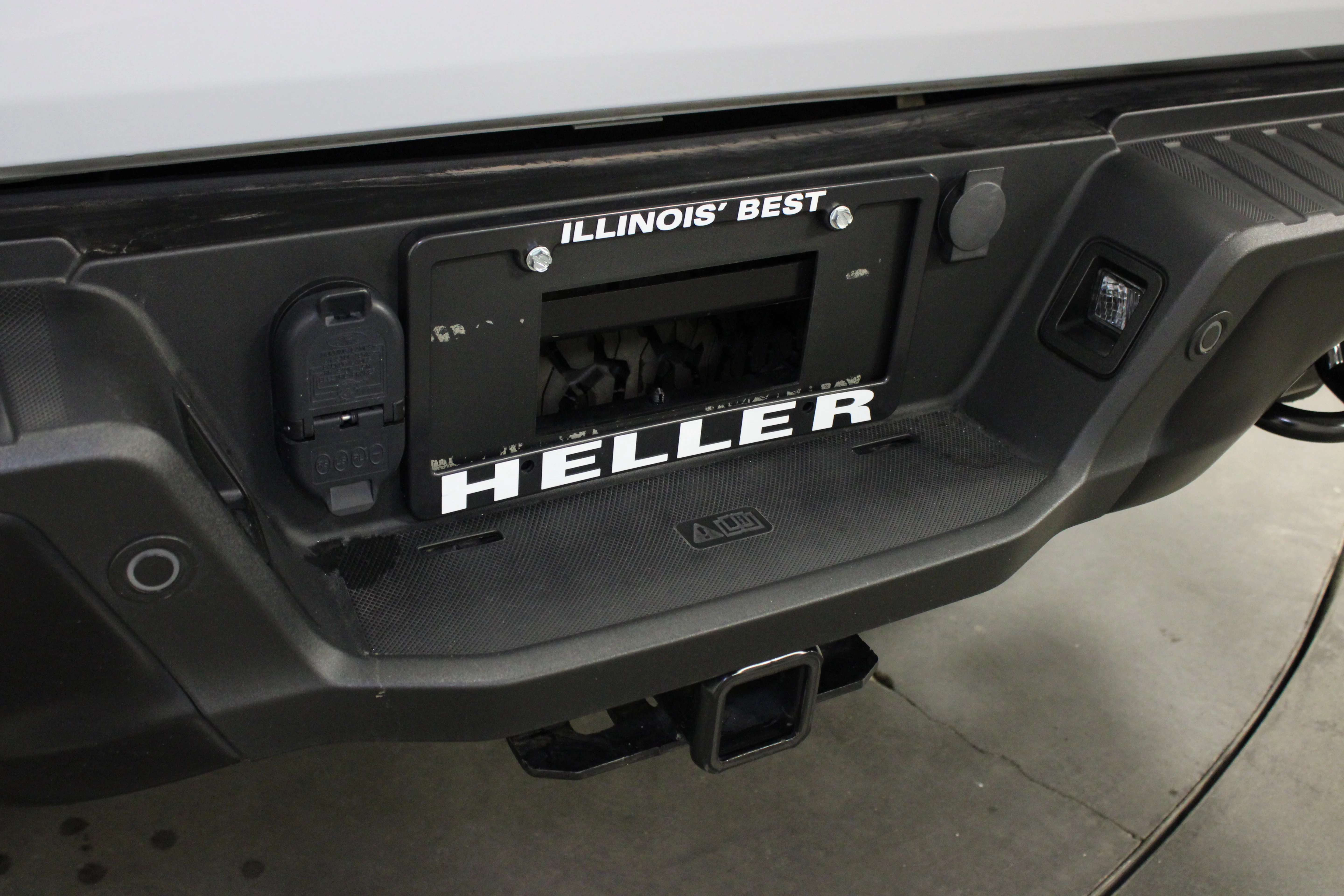 Used 2025 Space White Metallic Ford Raptor image 15
