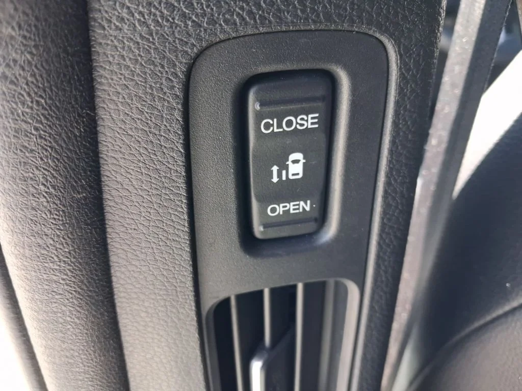 Used 2024  Honda Sport image 27