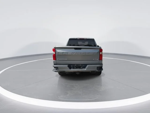 Used 2021 Gray Chevrolet RST image 9