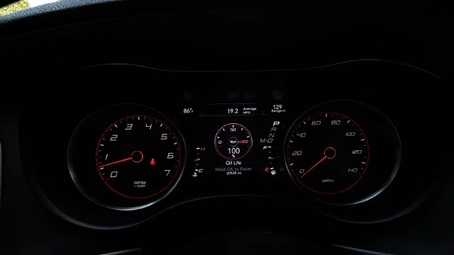 Used 2023 White Dodge SXT image 13