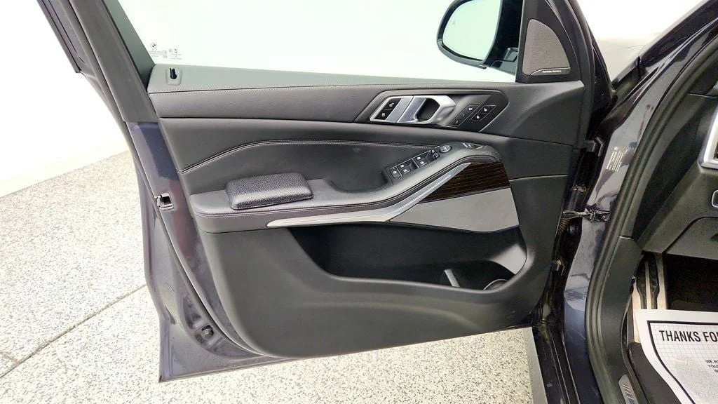 Used 2020 Arctic Grey Metallic BMW M50i w/ Driving Assist Pro, Luxury Seating & Premium Pkg image 11