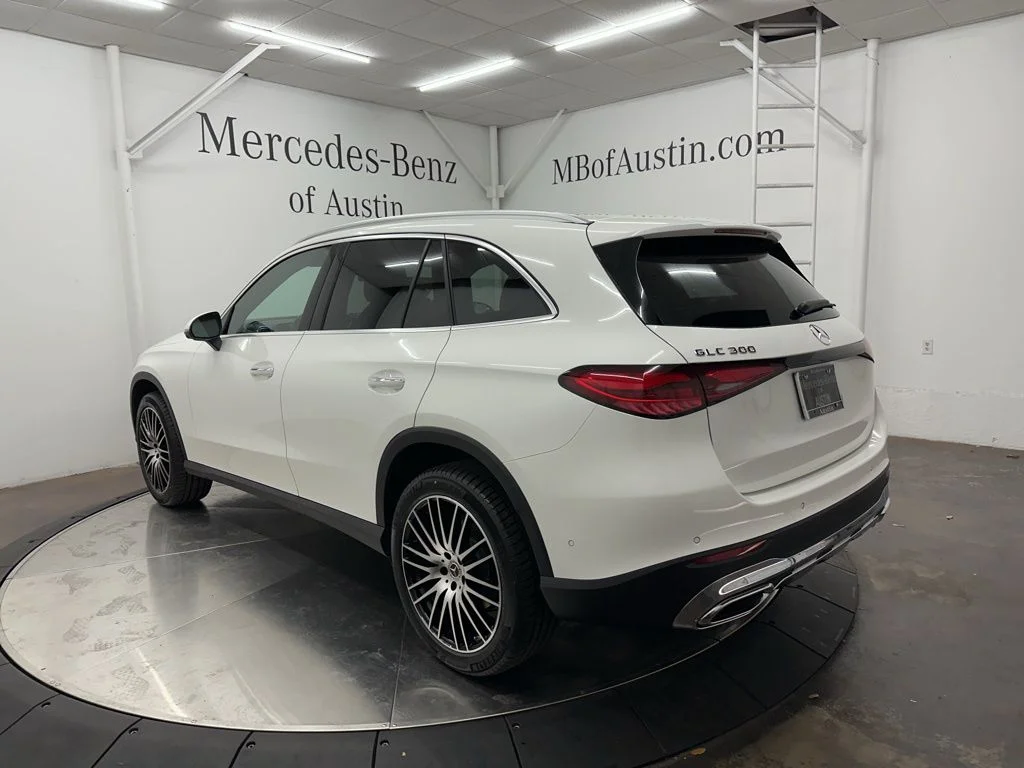 Used 2026 White Mercedes-Benz GLC 300 image 5