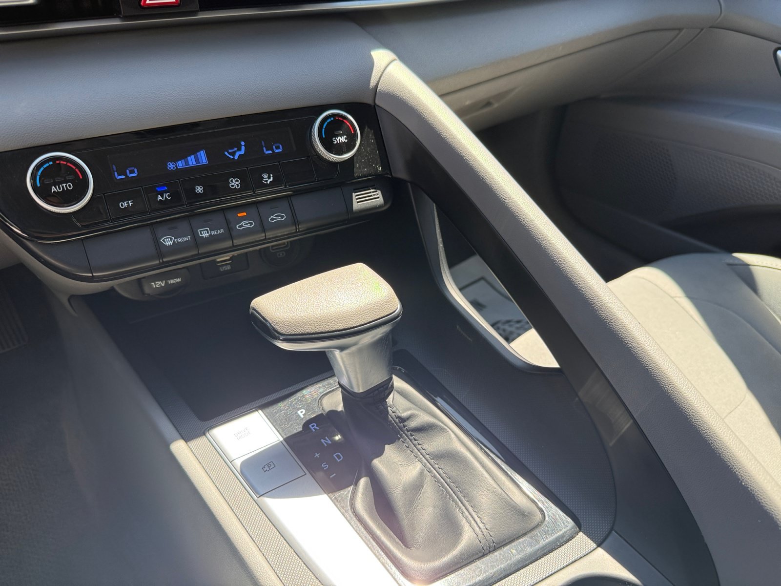 Certified Used 2021 Shimmering Silver Pearl Hyundai SEL image 13
