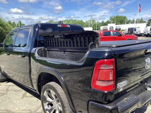 Used 2021 Diamond Black Ram Limited image 17