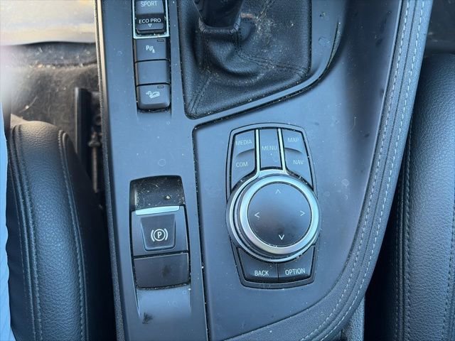 Used 2020 Dark Olive Metallic BMW xDrive28i image 9
