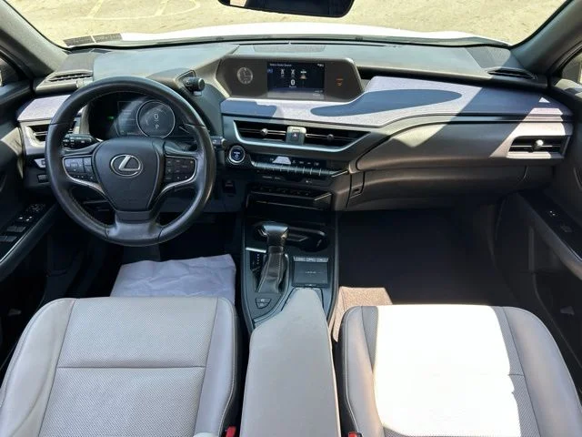 Used 2020 White Lexus 250h Base image 49