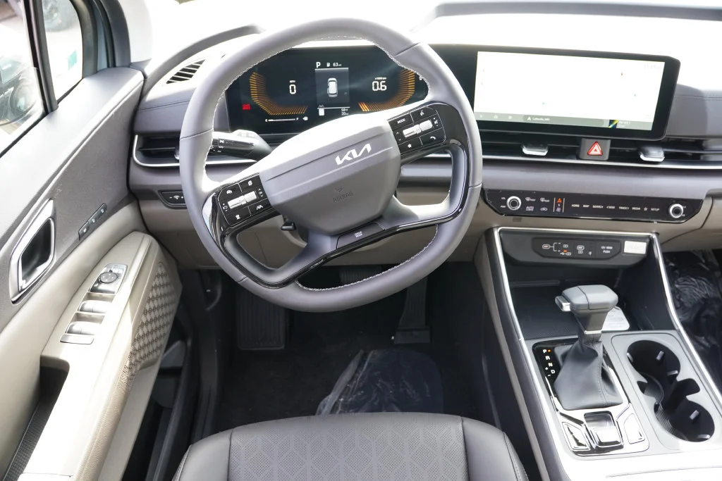New 2027 Iceberg Green Kia EX image 14