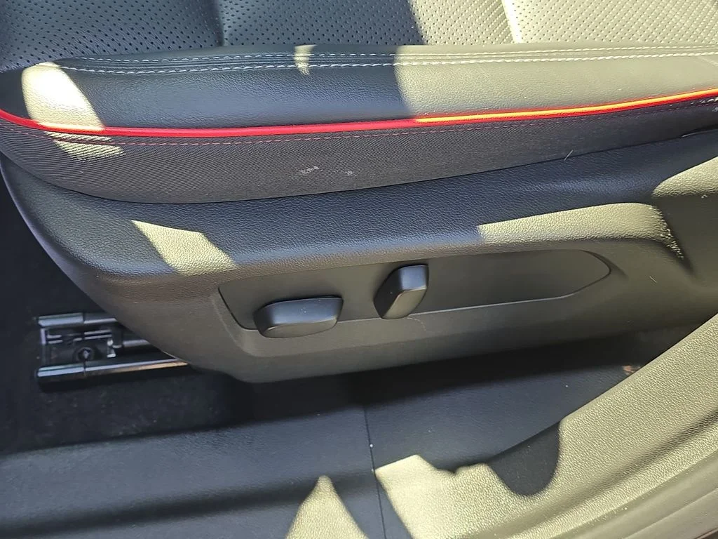 Used 2023 Black Buick Essence image 18